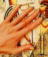 35. дизайн ногтей в египетском стиле